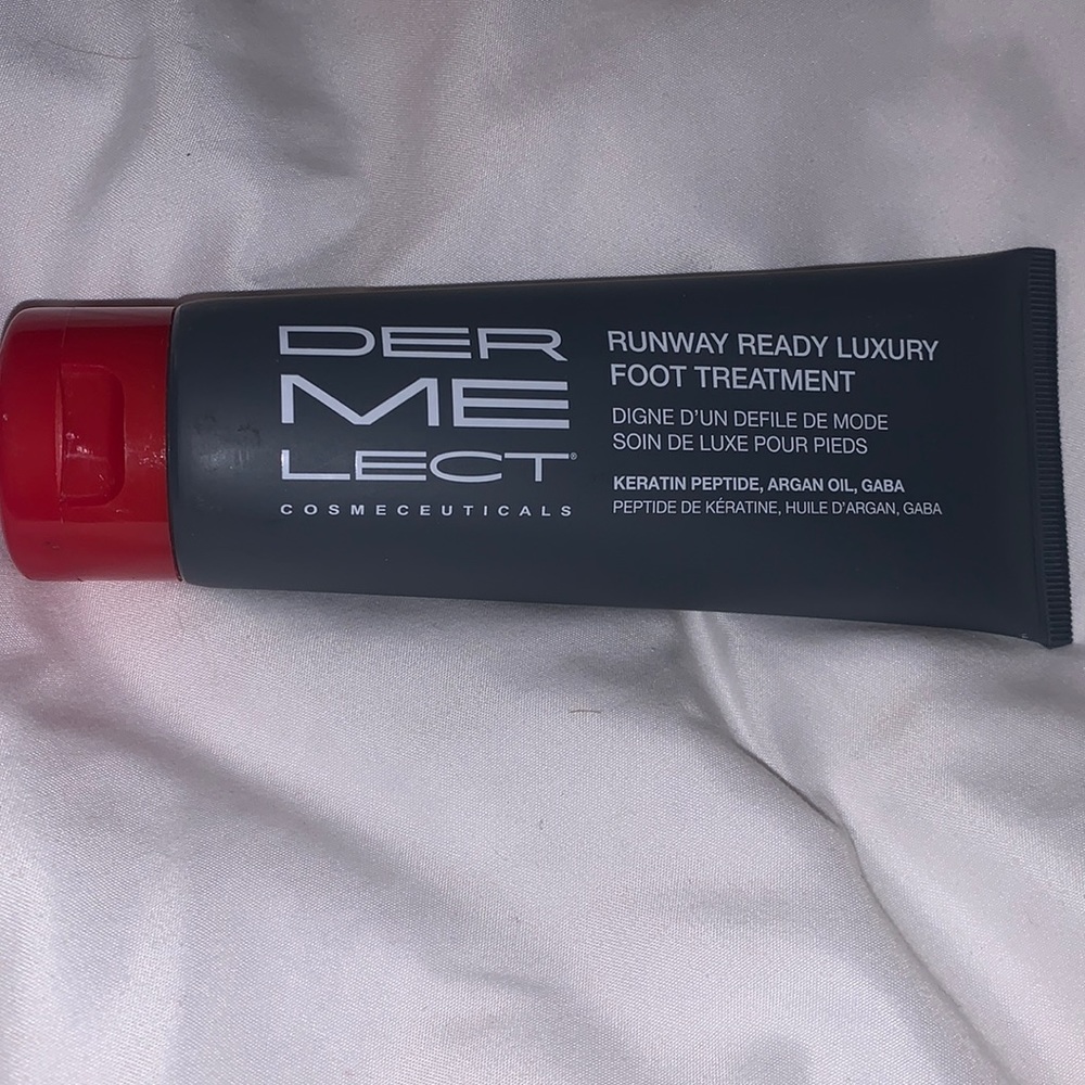 Dermelect cosmeticals foot treatment